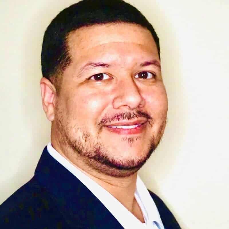 Daniel Perez Realty100 Real Estate Agent
