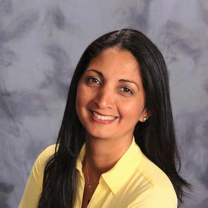Ghina Grandez Realty100 Real Estate Agent