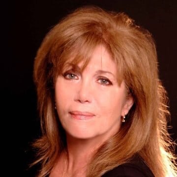 Naomi Kruse Realty100 Real Estate Agent