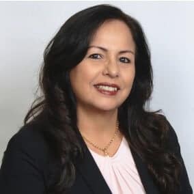 Zoila Warich Realty100 Real Estate Agent